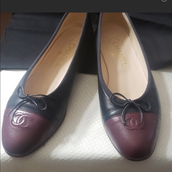 SOLD:  Chanel CC Cap Toe Ballet Flats - Picture 13 of 13